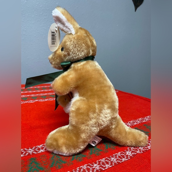 NWT Australia Stuffed Kangaroo & Baby Toy - Picture 3 of 9